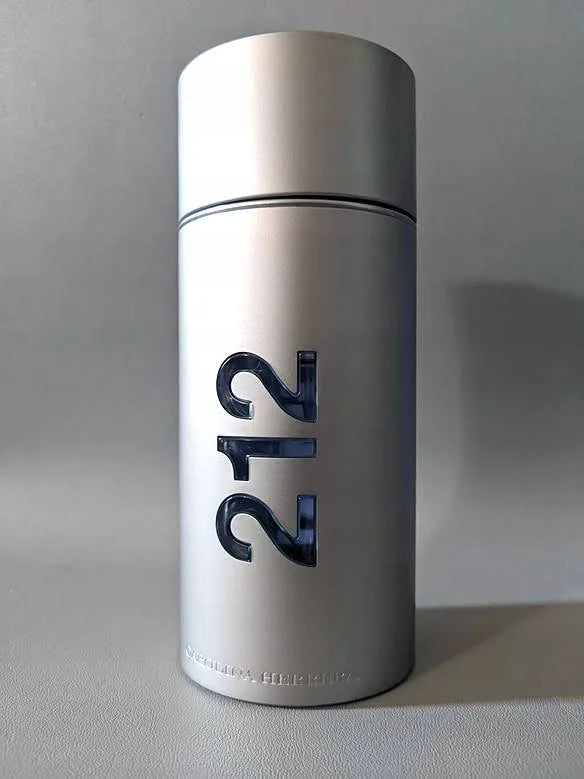 Carolina Herrera 212 Men EDT 100 Ml Erkek Parfüm